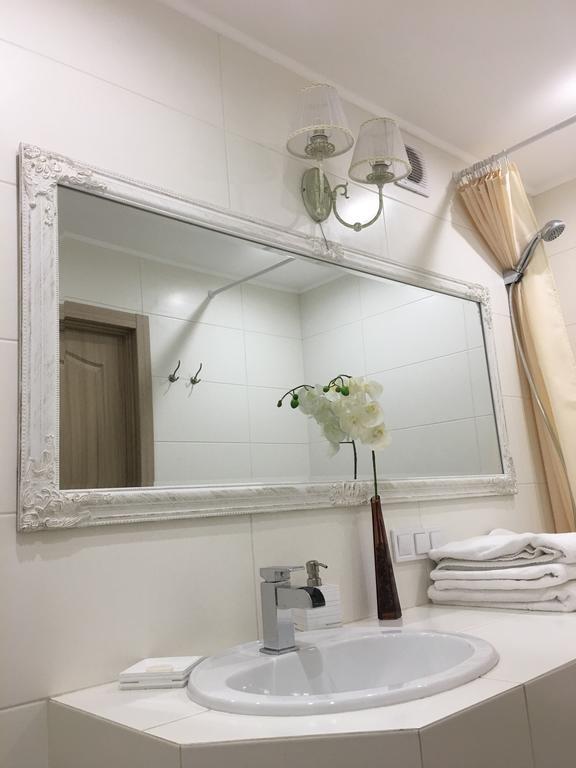 Studio Luxe On Victory Street In The City Center 文尼察 外观 照片